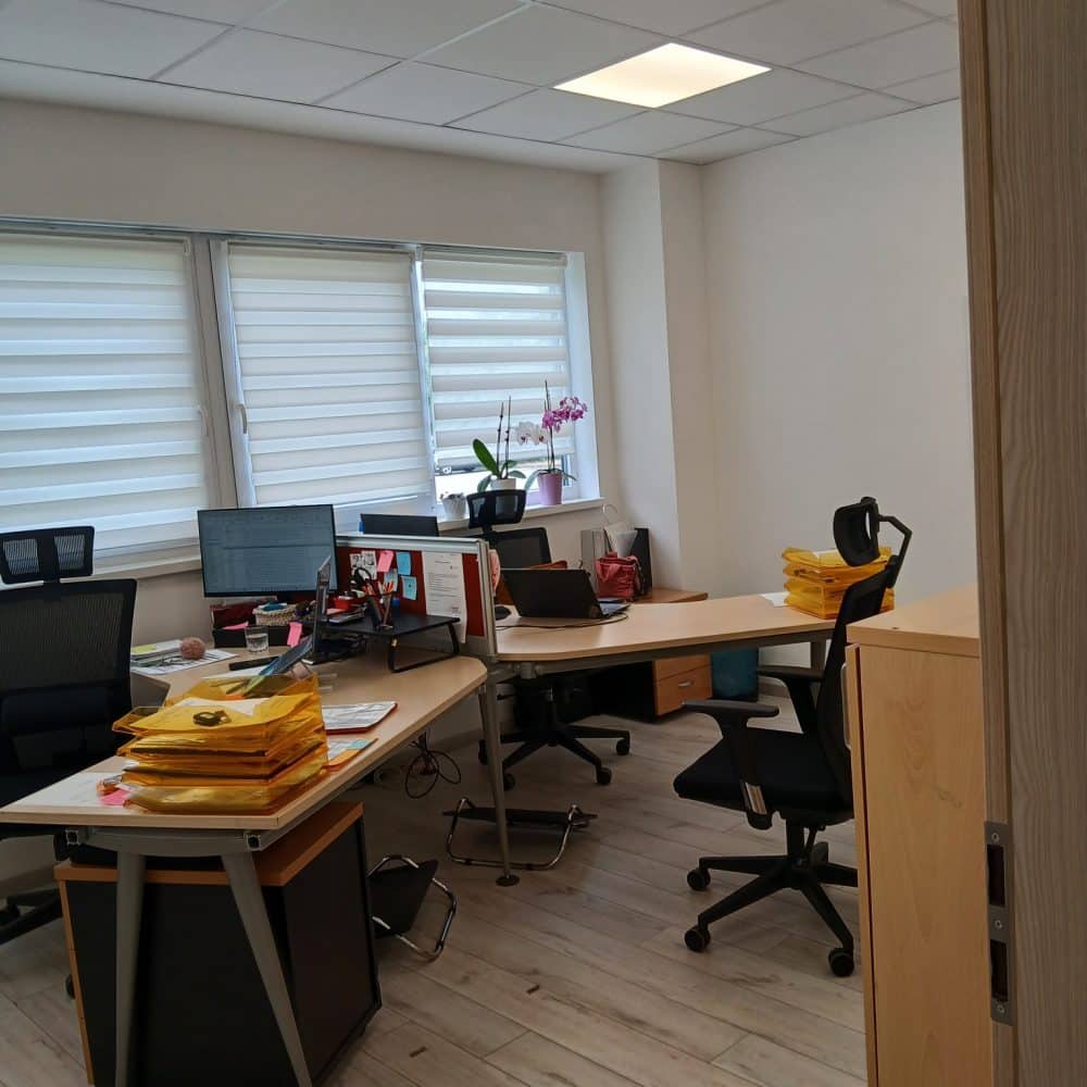 Újpesti Ipari parkban, 175 négyzetméter, földszinti iroda, őszi költözéssel kiadó